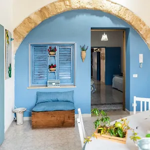 L' Arena - Sicilian Style 140 Mq Flat With Balcony And Arena Seeview Appartamento